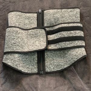 NWOT Waist Trainer